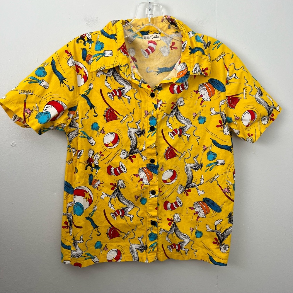 Vintage Cat in the Hat Novelty Shirt Dr. Suess